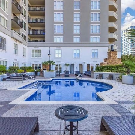 Spacious 2 Bed, 2 Bath Uptown Gem In The Heart Of The City-Parking-Wi-Fi-Balcony Cgv Charlotte Exteriör bild