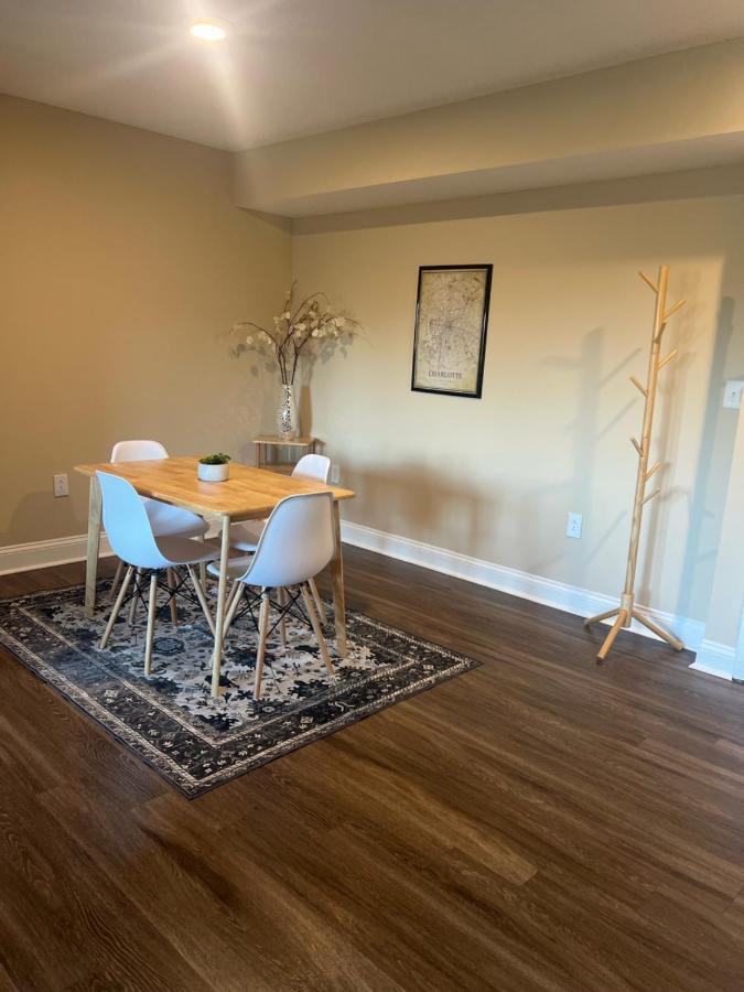Spacious 2 Bed, 2 Bath Uptown Gem In The Heart Of The City-Parking-Wi-Fi-Balcony Cgv Charlotte Exteriör bild