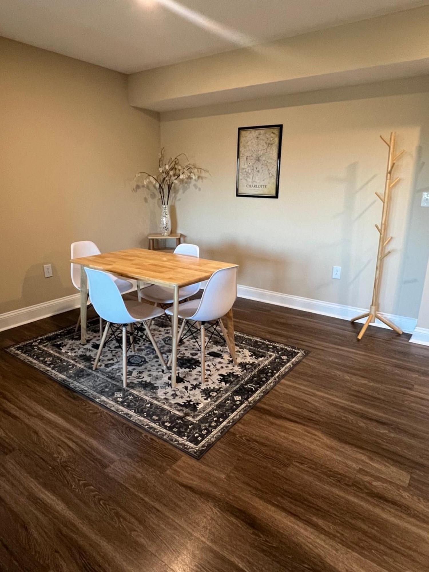 Spacious 2 Bed, 2 Bath Uptown Gem In The Heart Of The City-Parking-Wi-Fi-Balcony Cgv Charlotte Exteriör bild